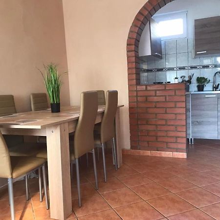 Tahiti Apartman Apartment Hajdúszoboszló Екстериор снимка
