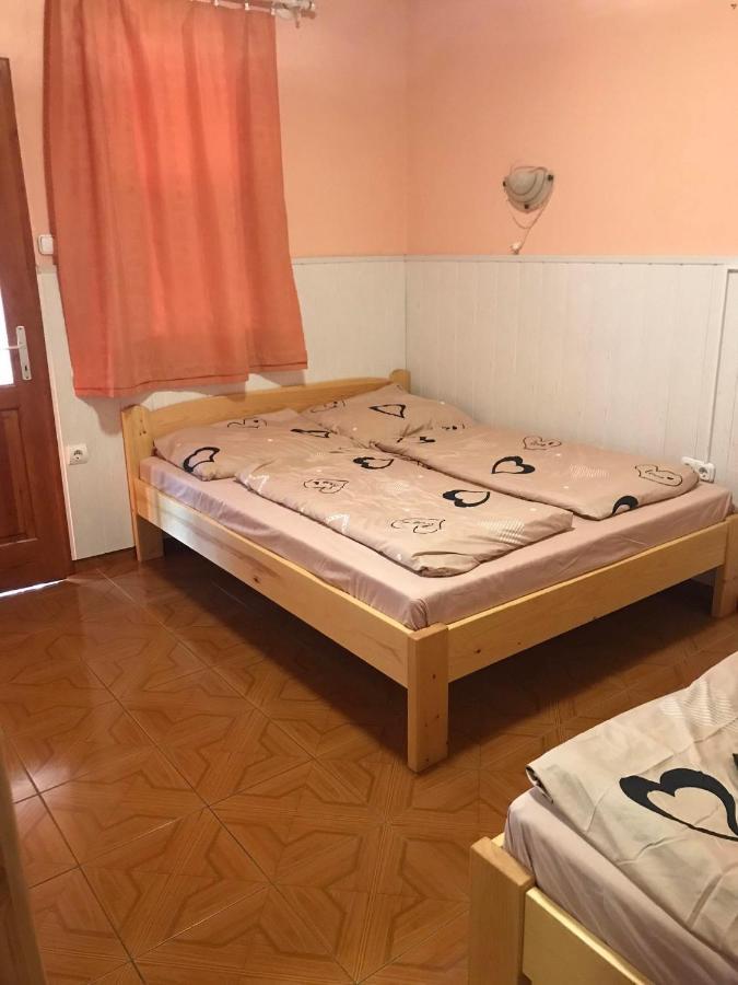Tahiti Apartman Apartment Hajdúszoboszló Екстериор снимка