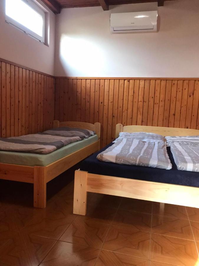 Tahiti Apartman Apartment Hajdúszoboszló Екстериор снимка